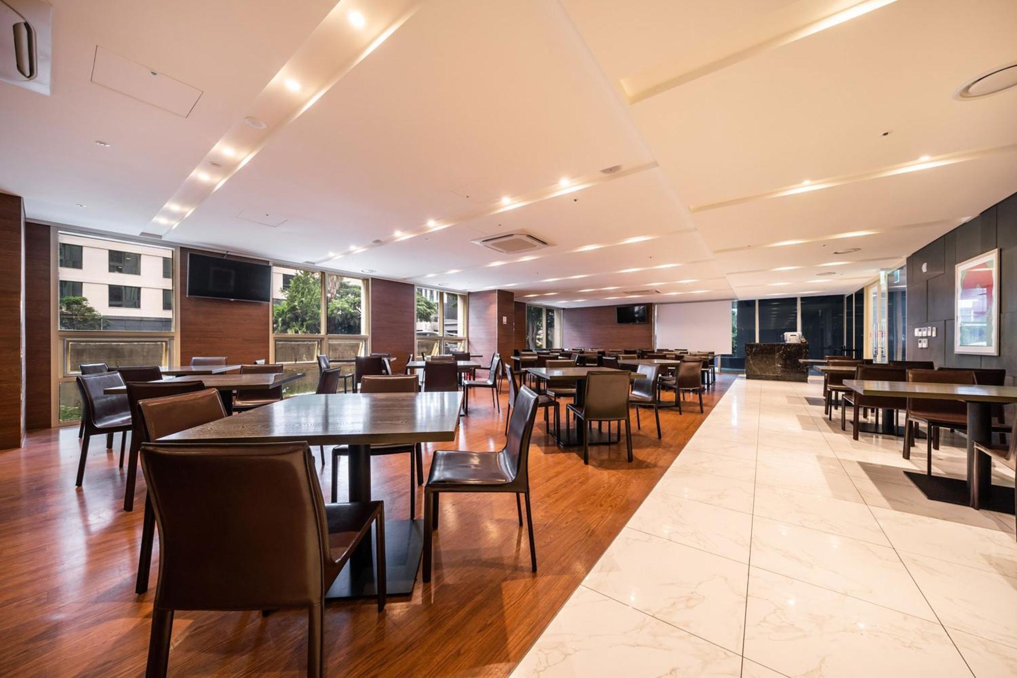 Sweet May Seogwipo Hotel Экстерьер фото